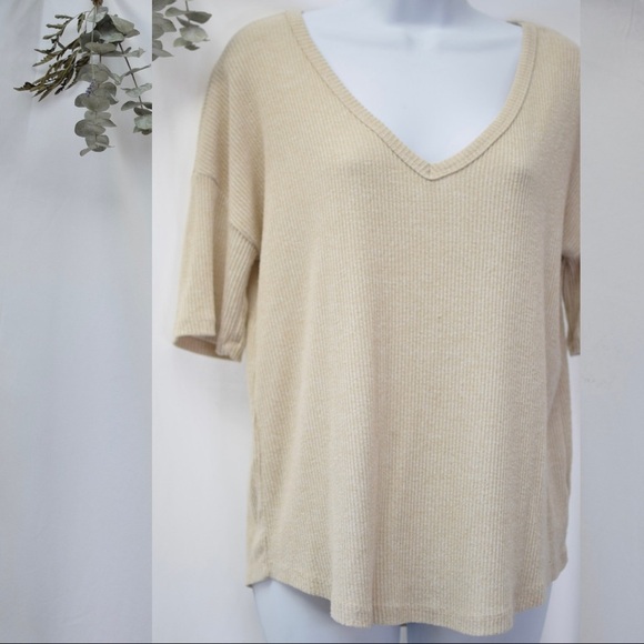 Neutral Ribbed Tee - Picture 2 of 4